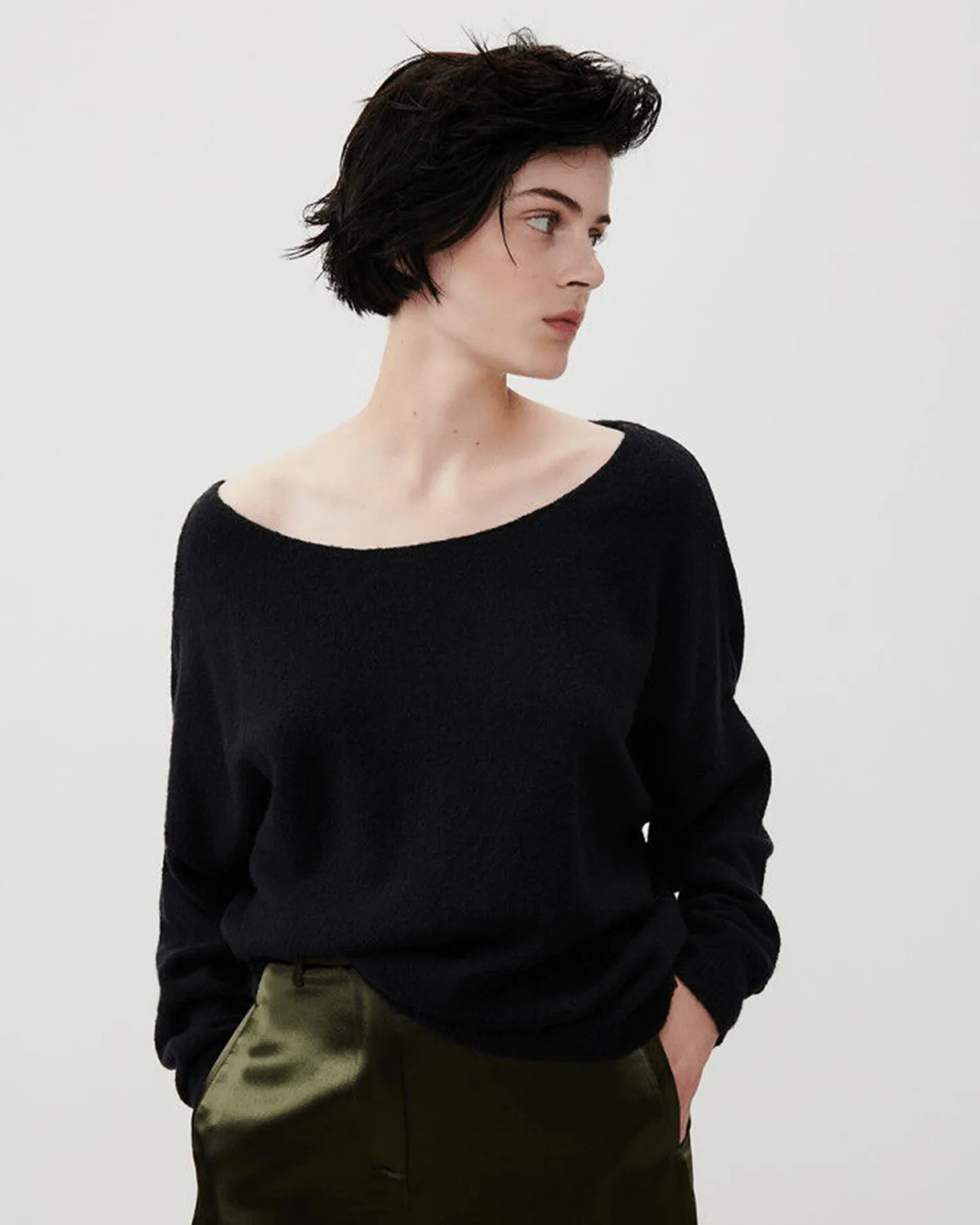 Damsville Boatneck Sweater in Noir