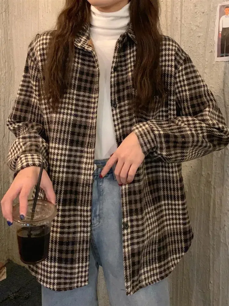 Thick Women Plaid Shirts Korean Winter Warm Fleece Button Up Tops Vintage Turn Down Collar Loose Casual Woolen Female Coats