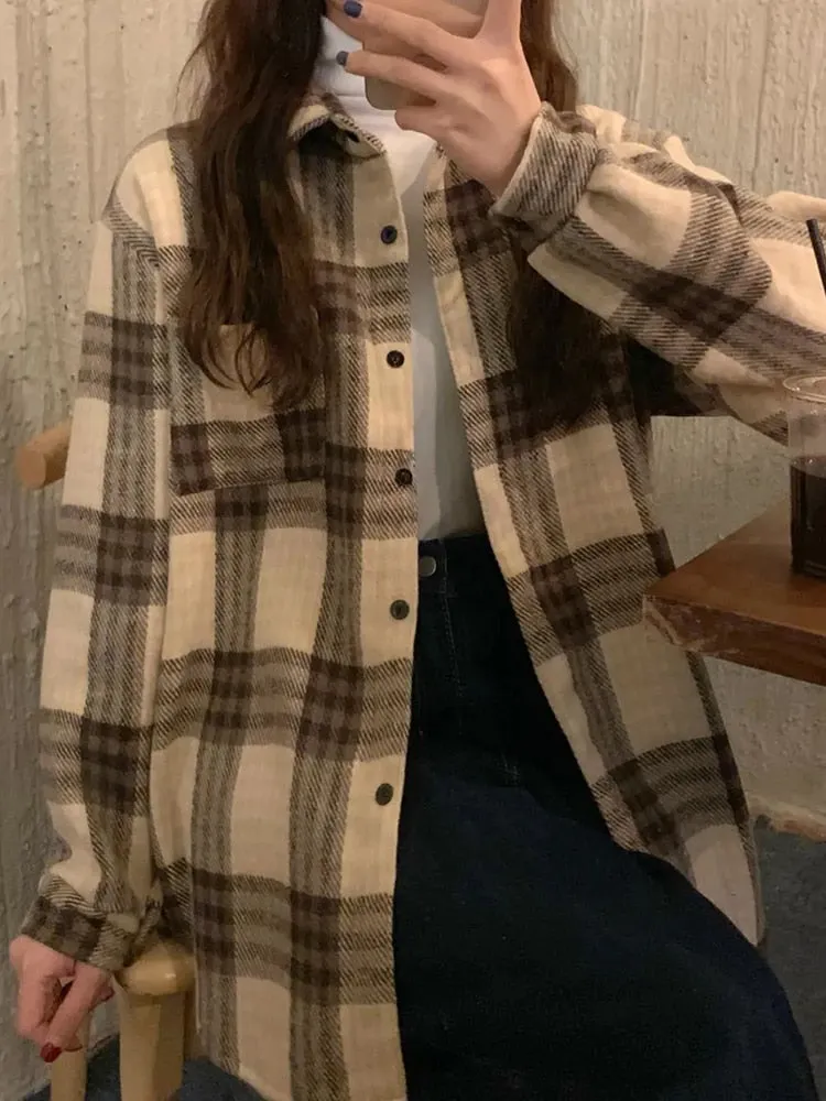 Thick Women Plaid Shirts Korean Winter Warm Fleece Button Up Tops Vintage Turn Down Collar Loose Casual Woolen Female Coats