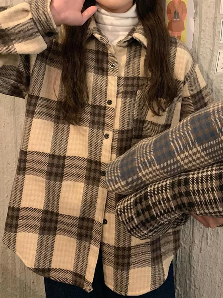 Thick Women Plaid Shirts Korean Winter Warm Fleece Button Up Tops Vintage Turn Down Collar Loose Casual Woolen Female Coats