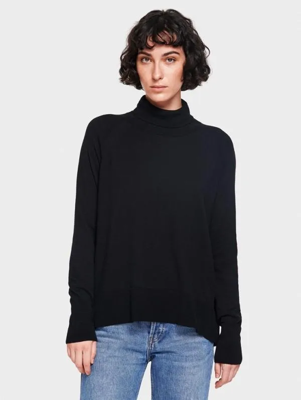 White   Warren - Raglan Standneck Black